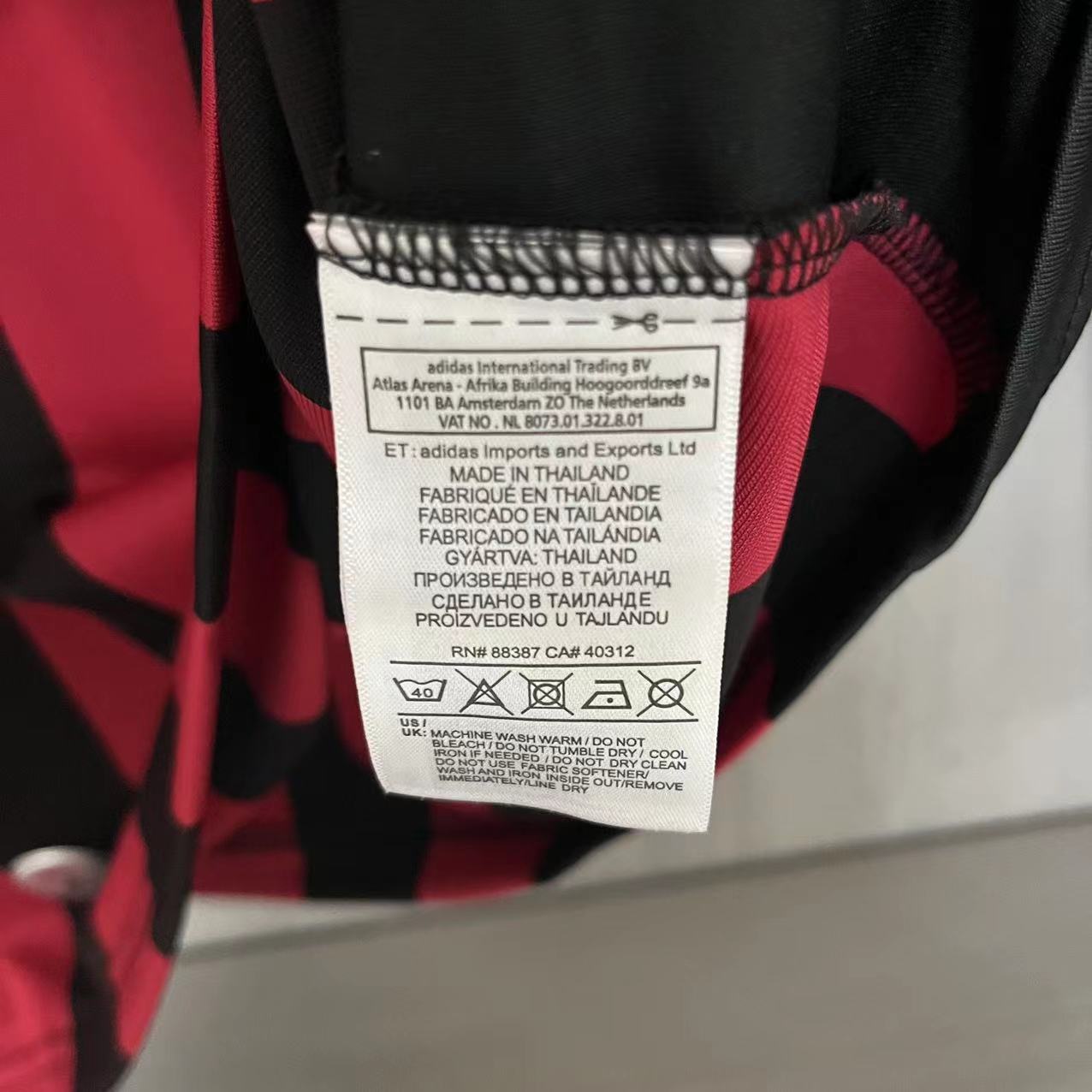 CAMISA RETRÔ MILAN HOME MANGA LONGA 09/10