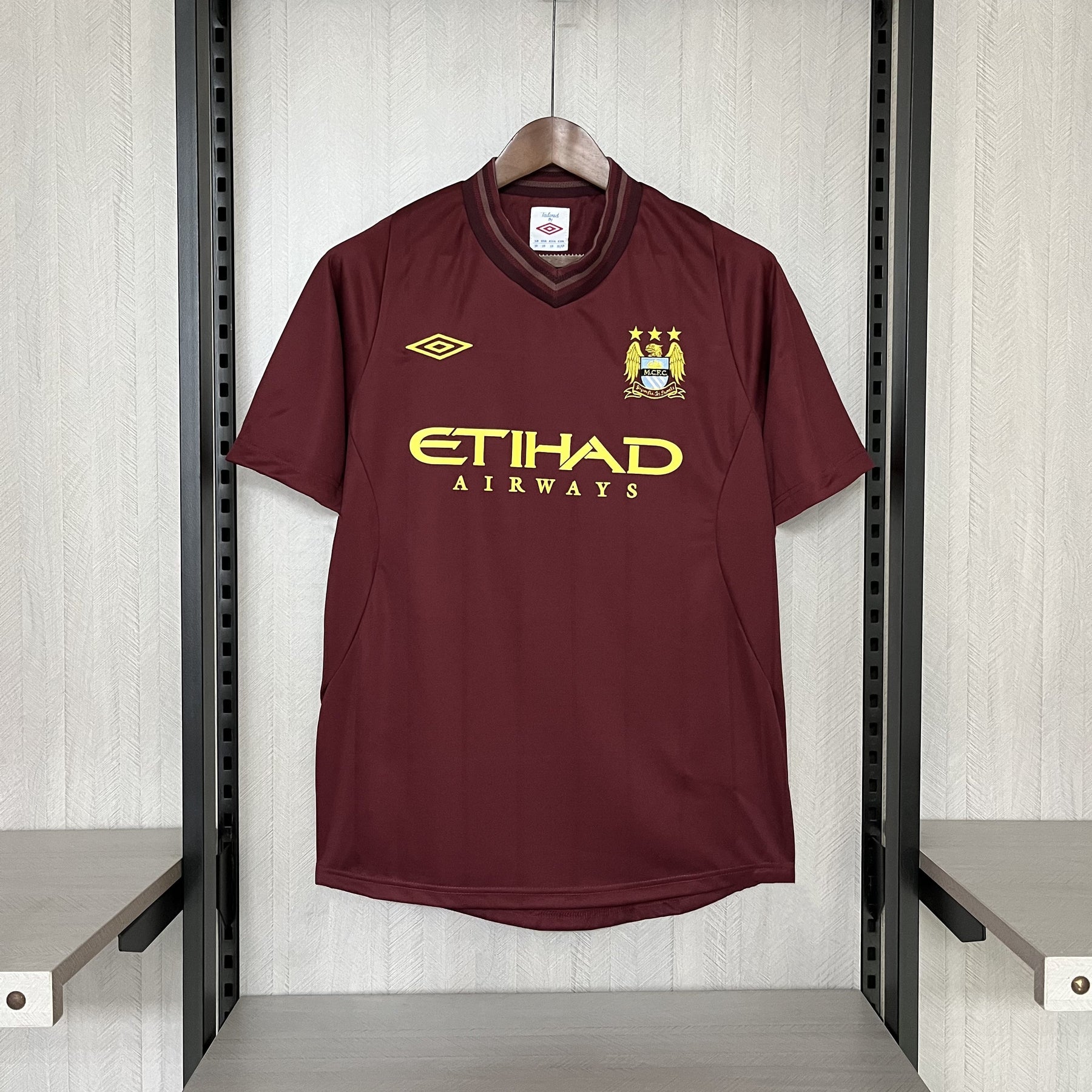 CAMISA MANCHESTER CITY RETRÔ AWAY 12/13