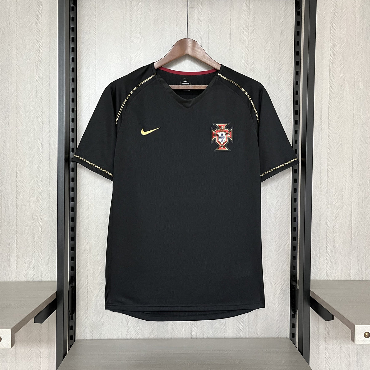 CAMISA RETRÔ PORTUGAL AWAY 2006