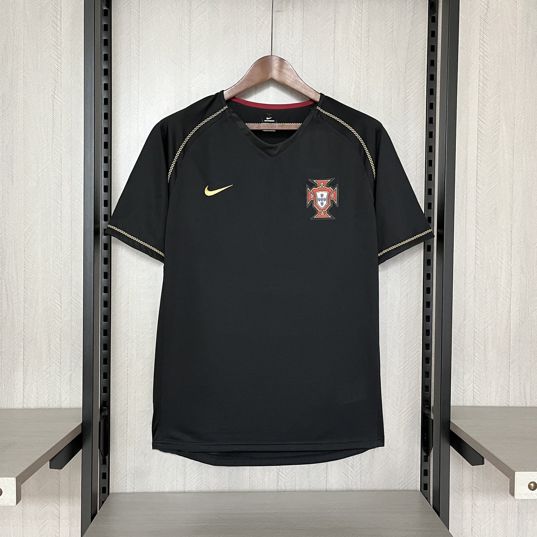 CAMISA RETRÔ PORTUGAL AWAY 2006