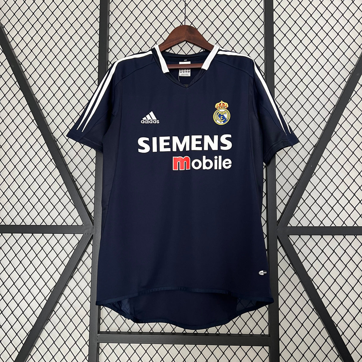 CAMISA REAL MADRID RETRÔ THIRD 04/05