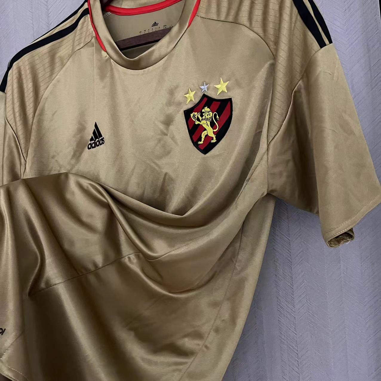 CAMISA RETRÔ SPORT CLUBE RECIFE DOURADA 16/17