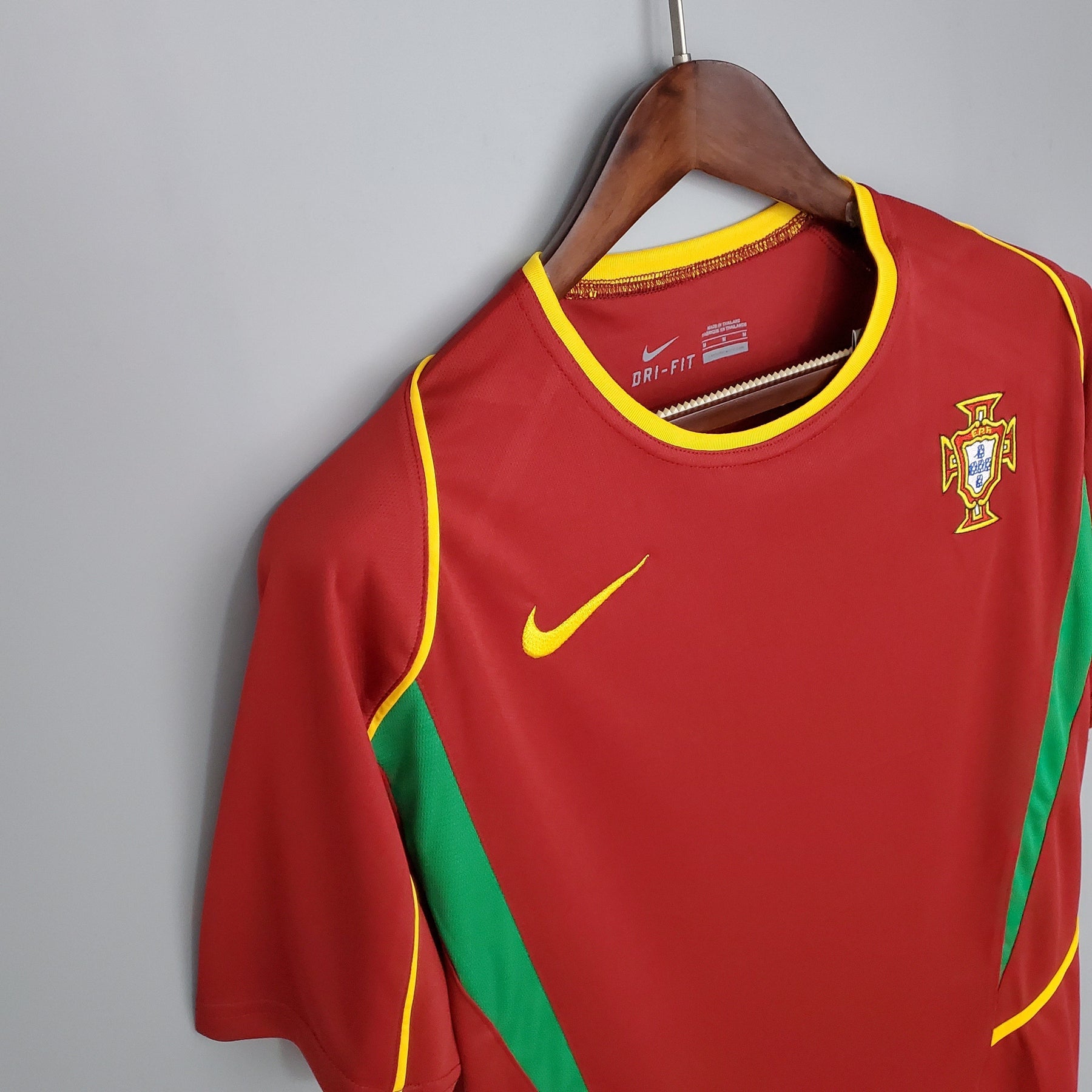 CAMISA RETRÔ PORTUGAL HOME 2002