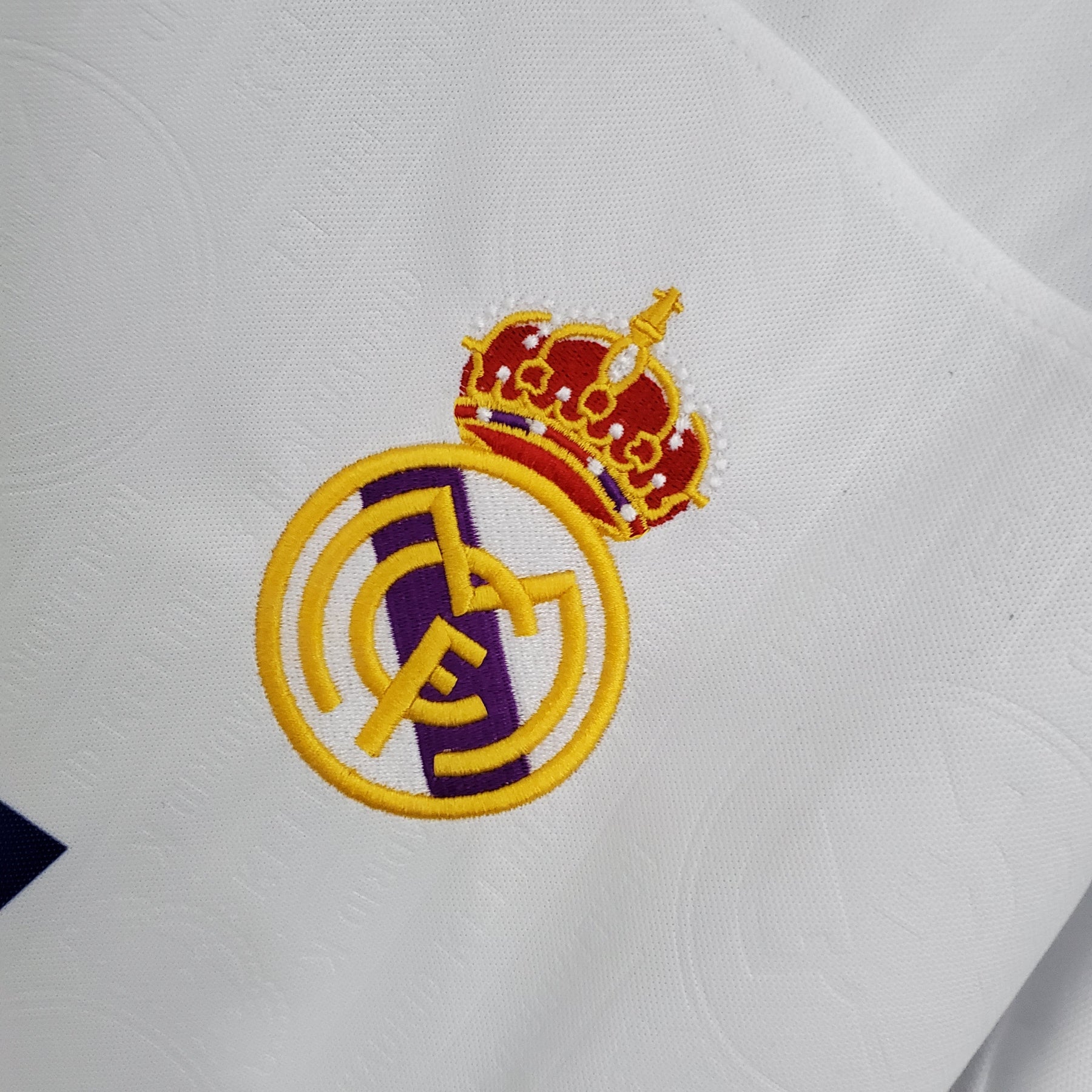 CAMISA RETRÔ REAL MADRID HOME 96/97
