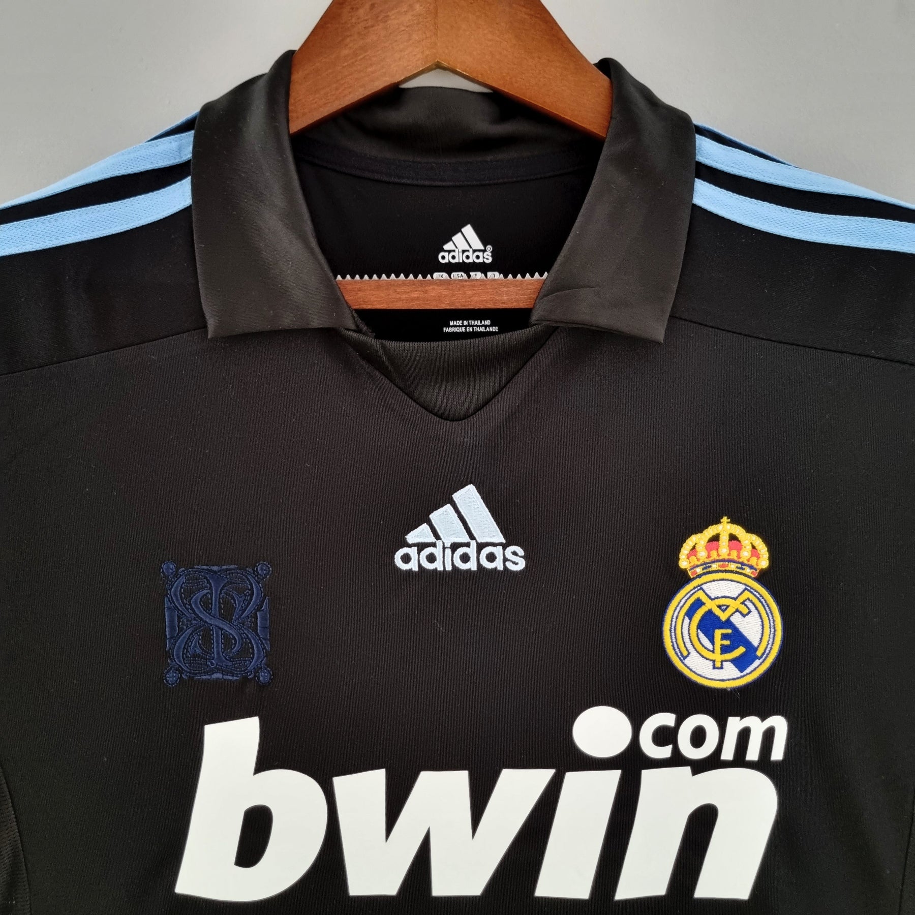 CAMISA RETRÔ REAL MADRID AWAY 09/10