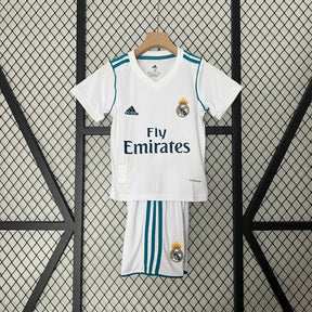 KIT INFANTIL RETRÔ REAL MADRID HOME 17/18