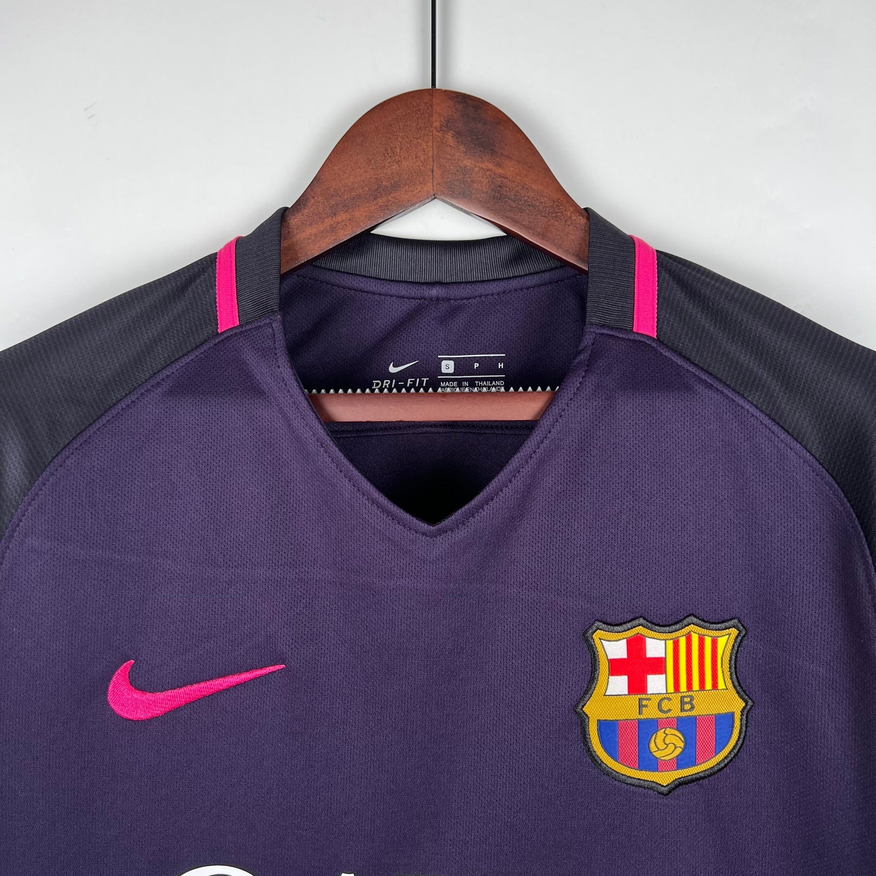 CAMISA RETRÔ BARCELONA THIRD 2016/17