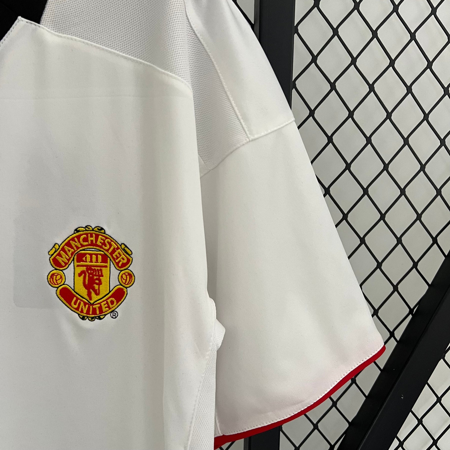 CAMISA RETRÔ MANCHESTER UNITED AWAY 02/03