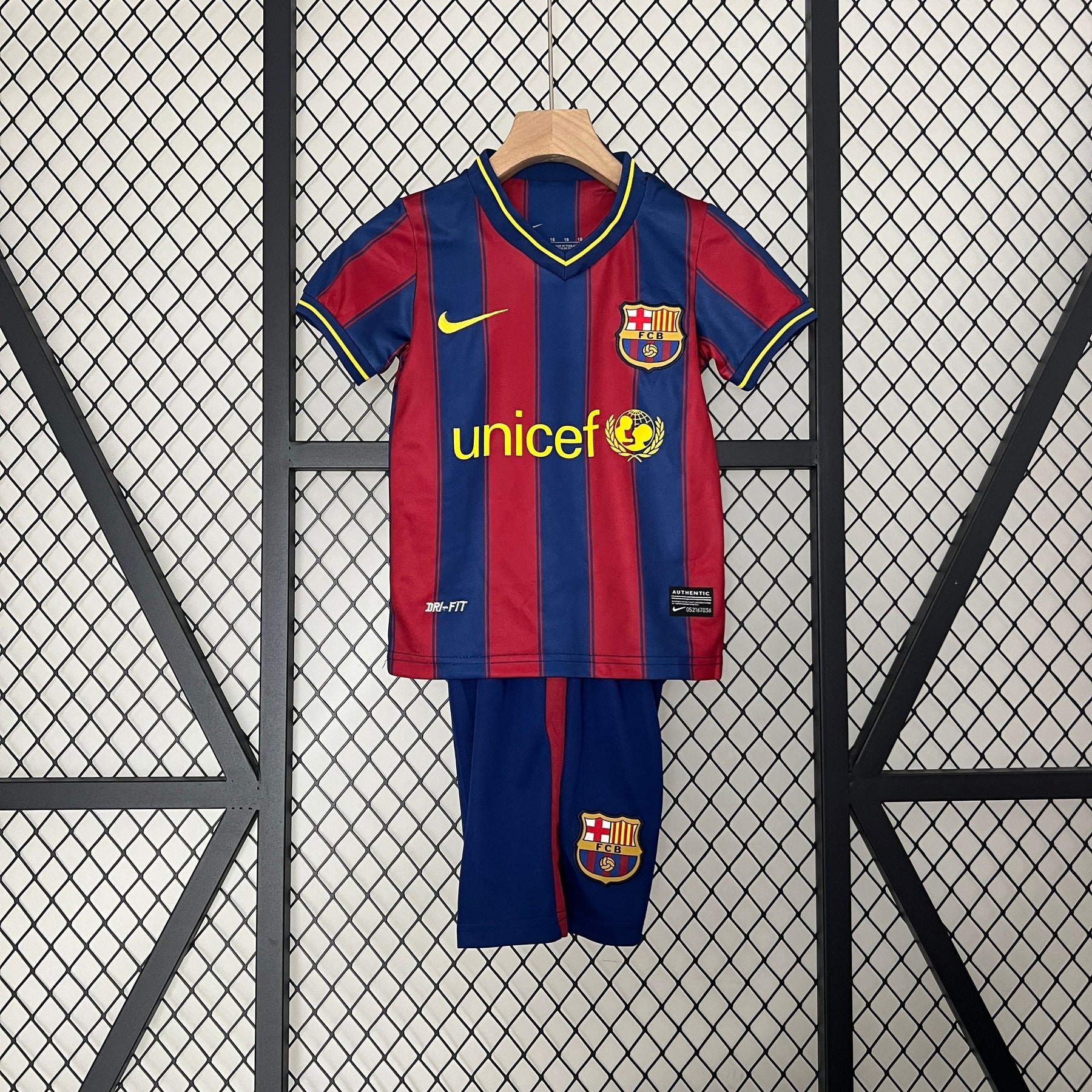 KIT INFANTIL RETRÔ BARCELONA HOME 09/10
