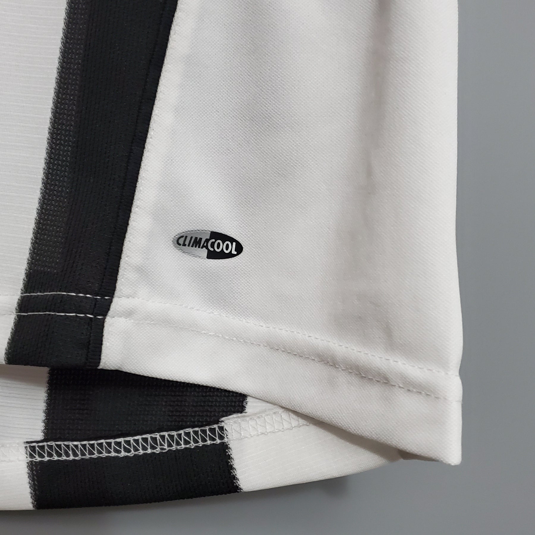 CAMISA NEWCASTLE RETRÔ HOME 05/06