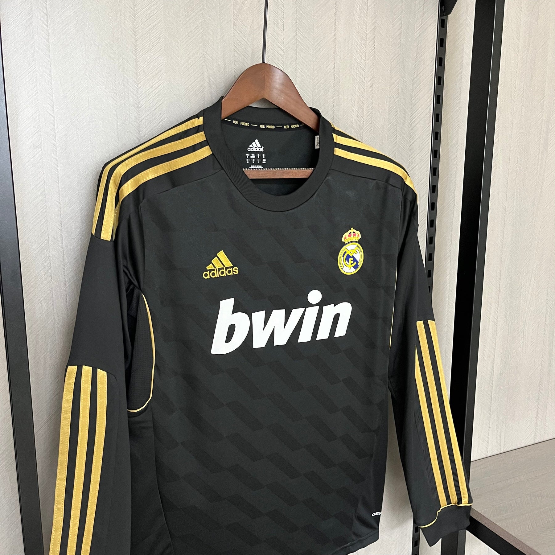 CAMISA REAL MADRID MANGA LONGA RETRÔ AWAY 11/12