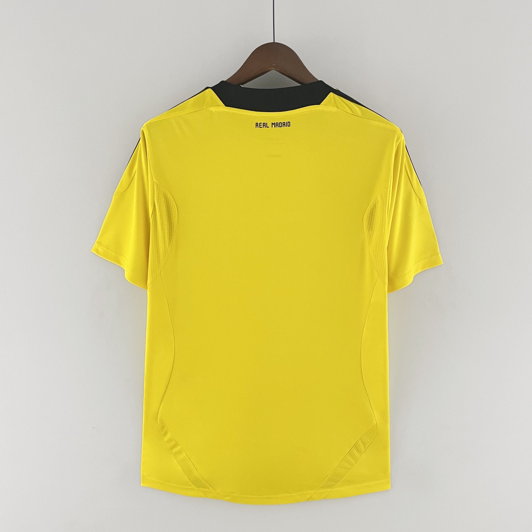 CAMISA RETRÔ REAL MADRID GOLEIRO YELLOW 11/12