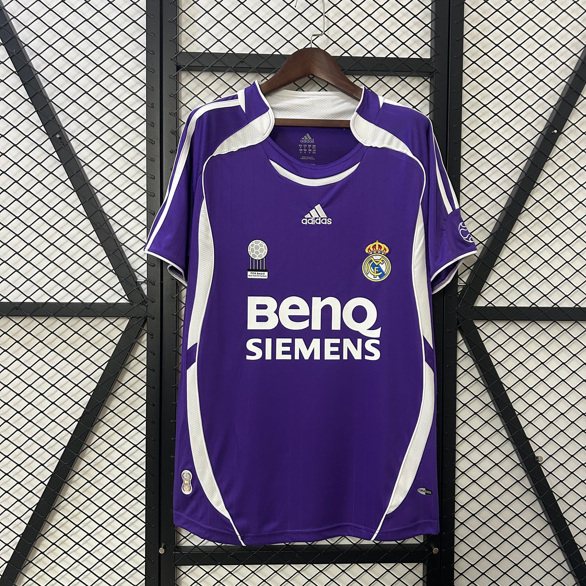 CAMISA RETRÔ REAL MADRID THIRD 06/07