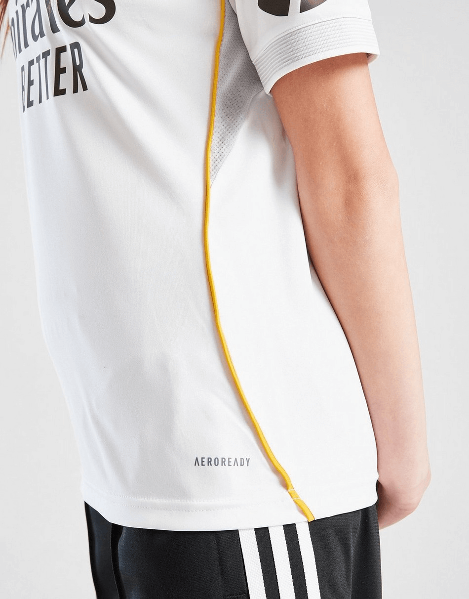 CONJUNTO INFANTIL REAL MADRID TITULAR I 2025/26