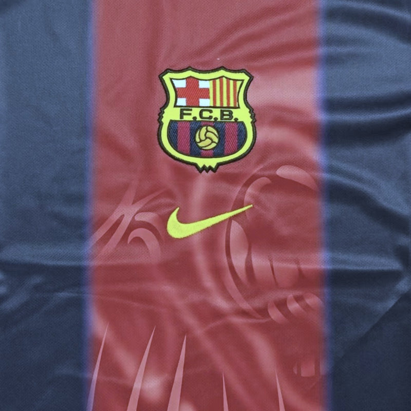 Camisa Barcelona I 2000/01 Retrô x Travis Scott Skeleton