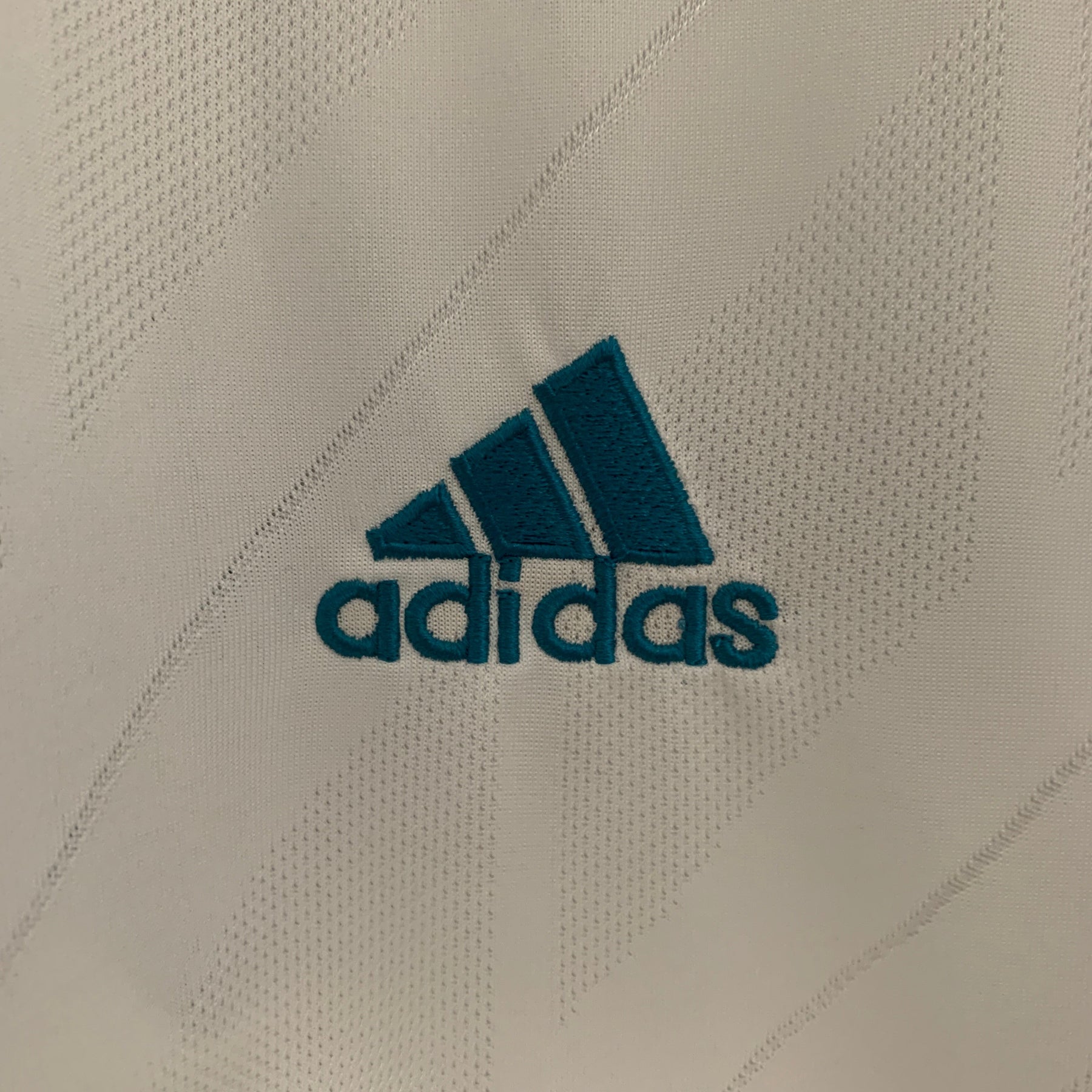 CAMISA REAL MADRID MANGA LONGA RETRÔ HOME 17/18