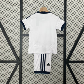 KIT INFANTIL RETRÔ REAL MADRID HOME 12/13