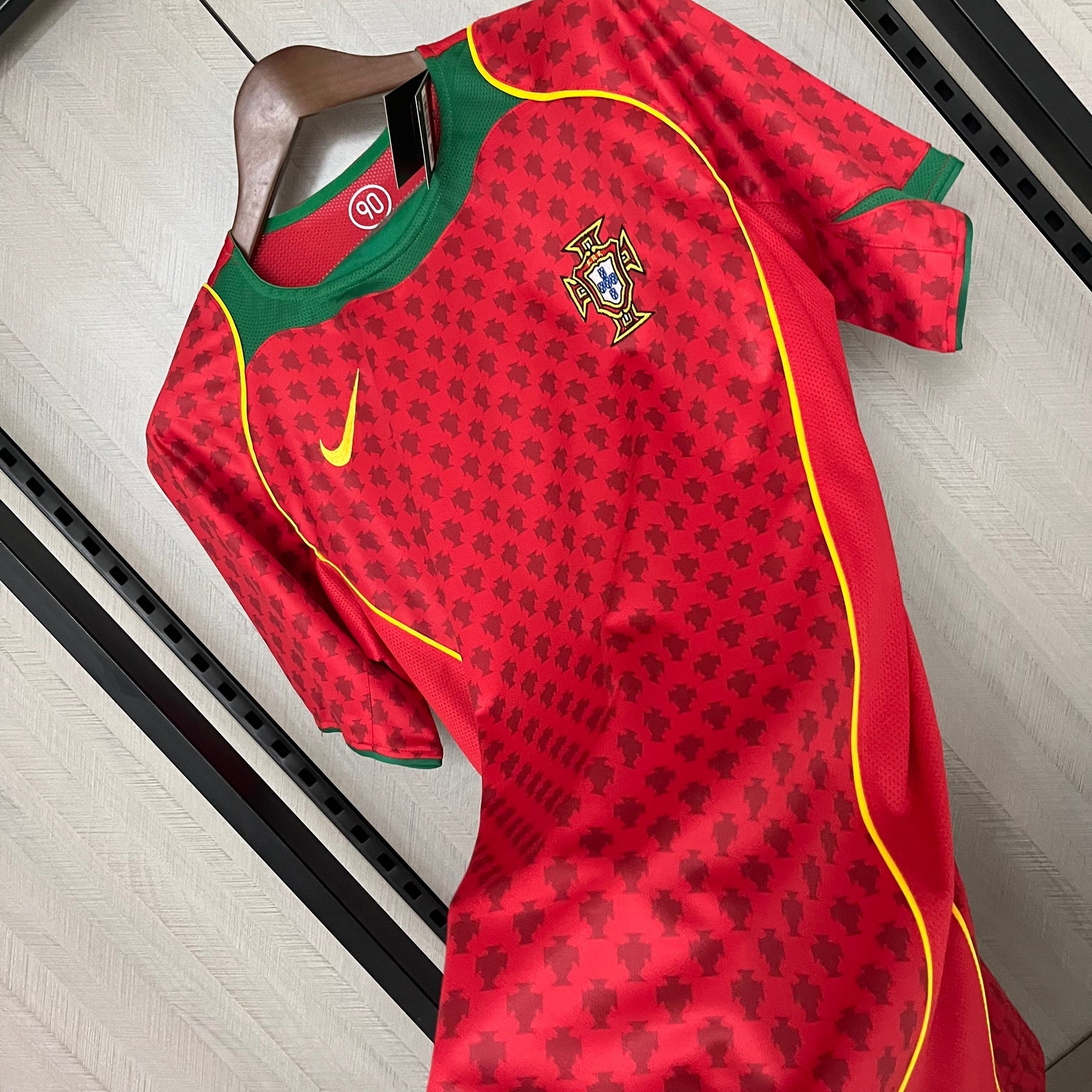 CAMISA RETRÔ PORTUGAL HOME 2004