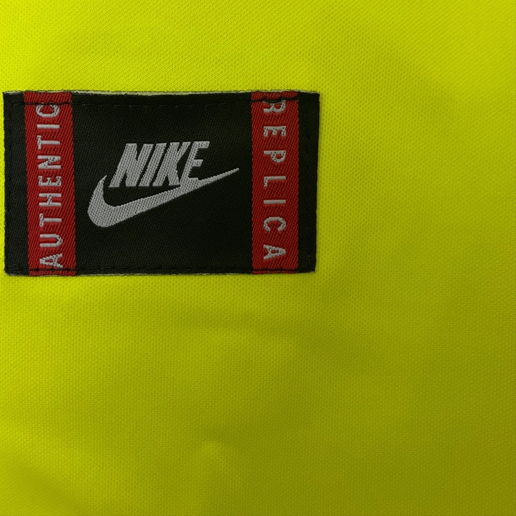 CAMISA RETRÔ BORUSSIA DORTMUND HOME 95/96