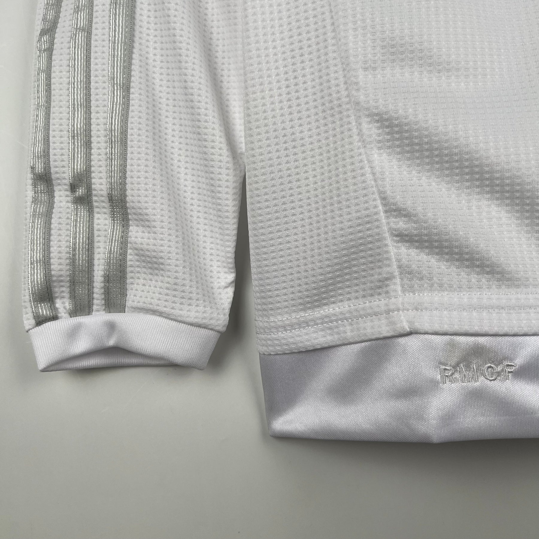 CAMISA REAL MADRID MANGA LONGA RETRÔ HOME 15/16