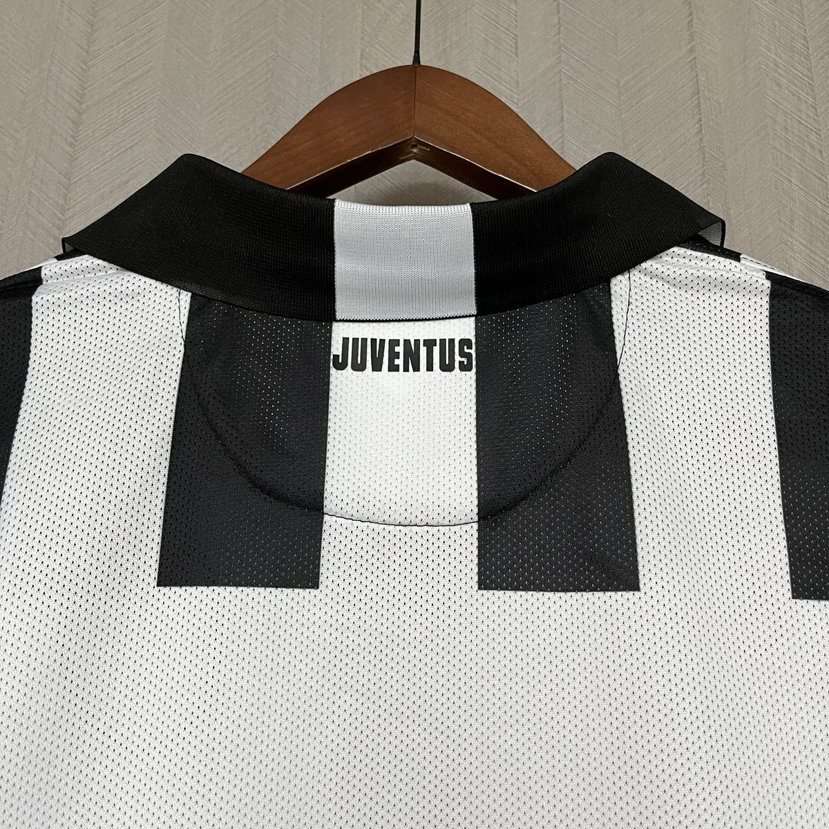 CAMISA JUVENTUS RETRÔ HOME 2014/15