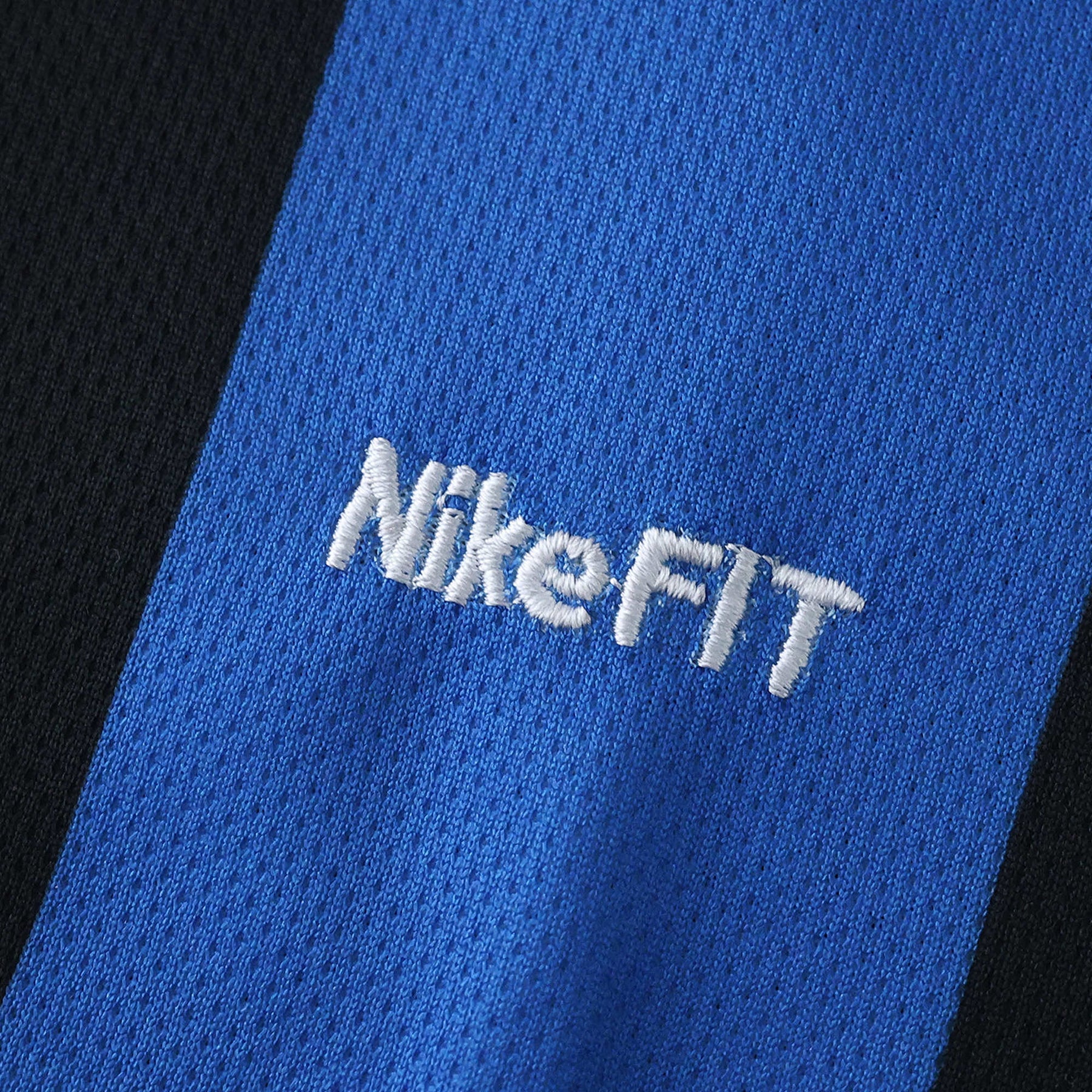 CAMISA RETRÔ MANGA LONGA INTER DE MILÃO HOME 09/10