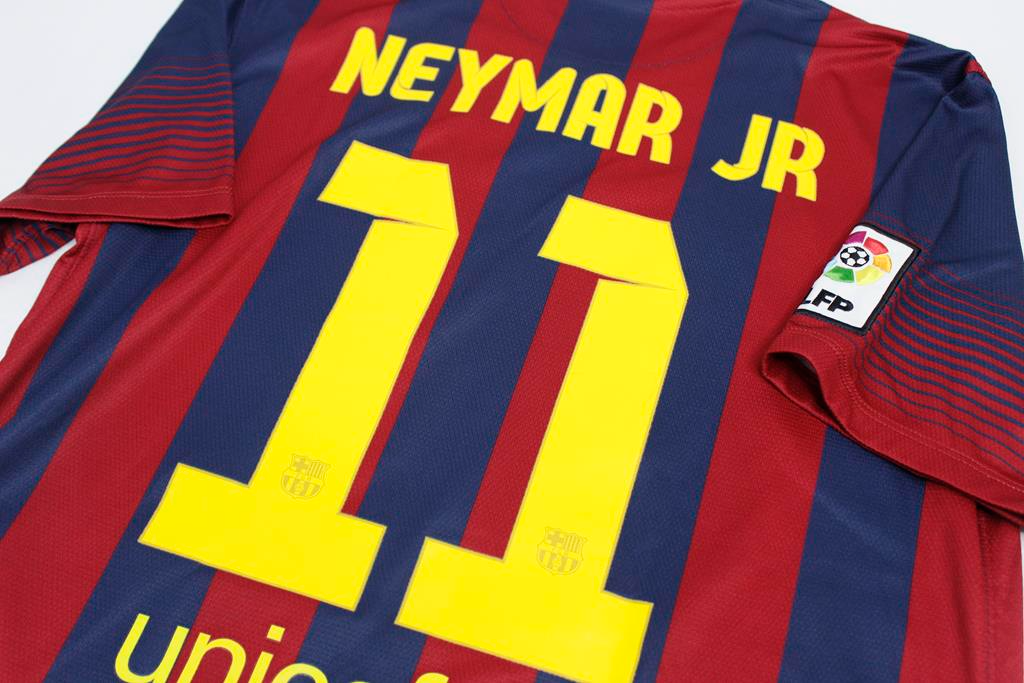 CAMISA RETRÔ BARCELONA HOME 2013/14 GRENÁ MASCULINA + CHAVEIRO ESPECIAL DE BRINDE