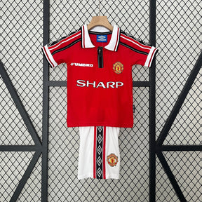 KIT INFANTIL RETRÔ MANCHESTER UNITED HOME 98/99