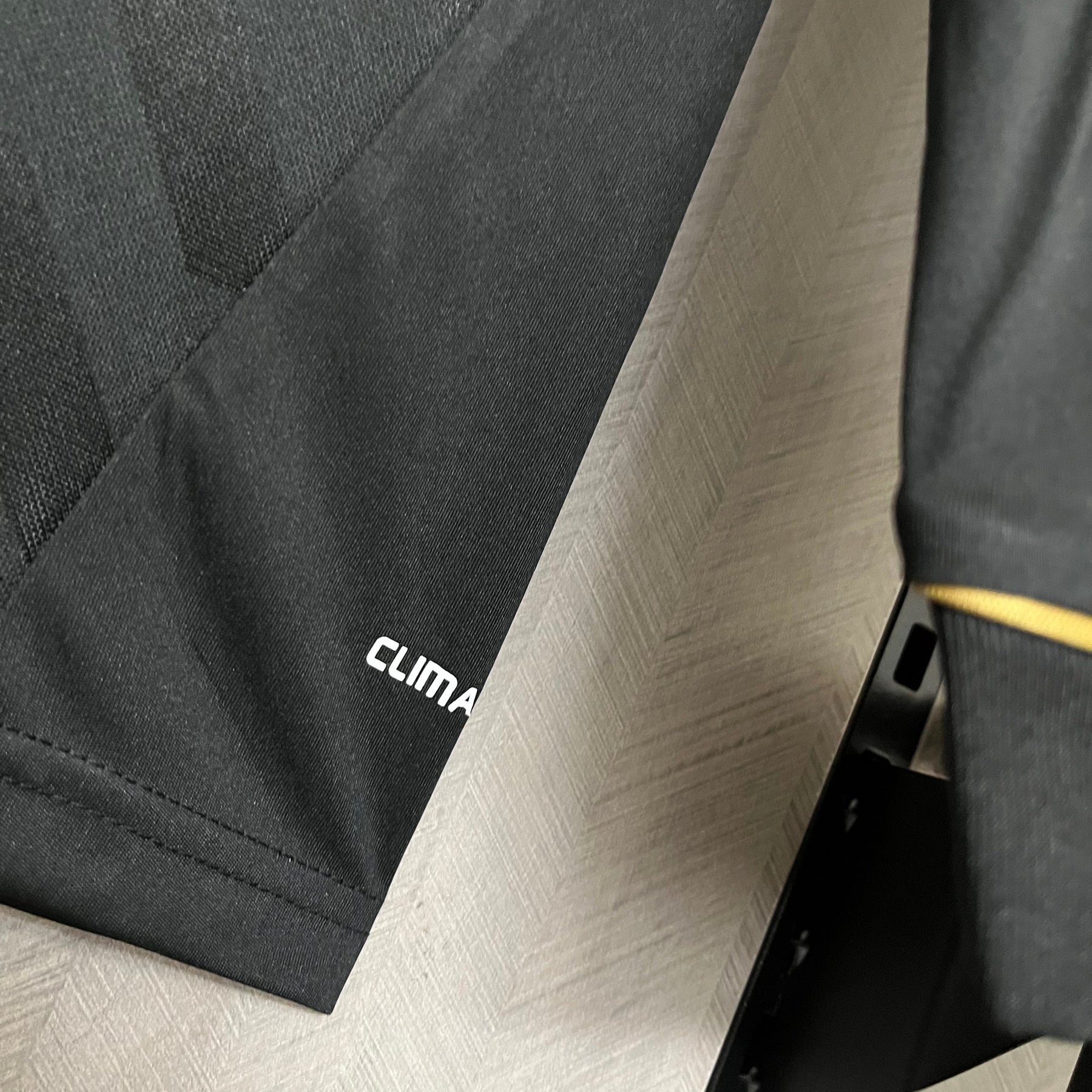 CAMISA REAL MADRID MANGA LONGA RETRÔ AWAY 11/12