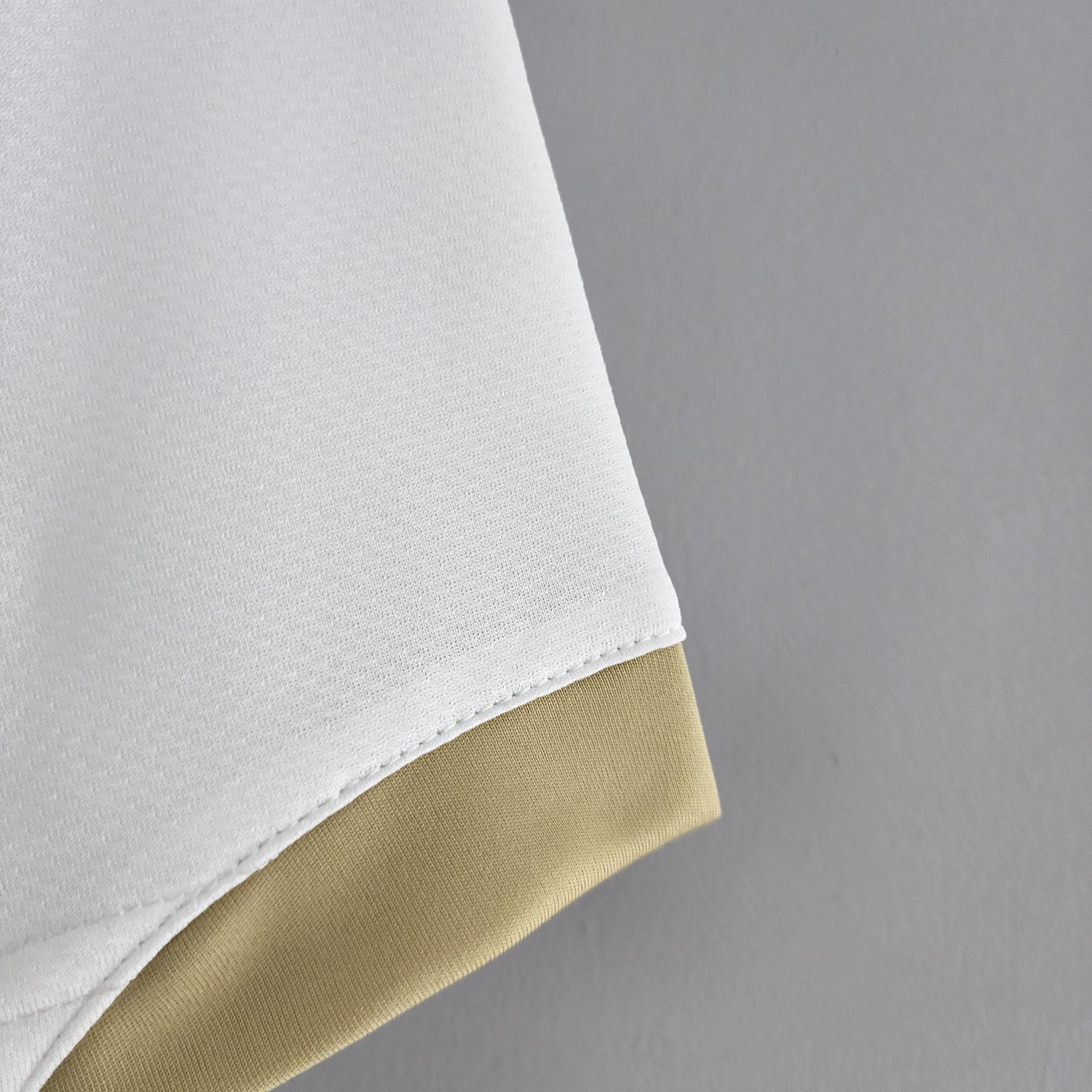 CAMISA RETRÔ MANCHESTER UNITED AWAY 06/07