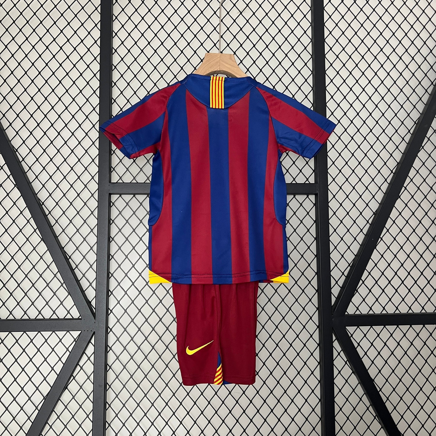 KIT INFANTIL RETRÔ BARCELONA HOME 05/06