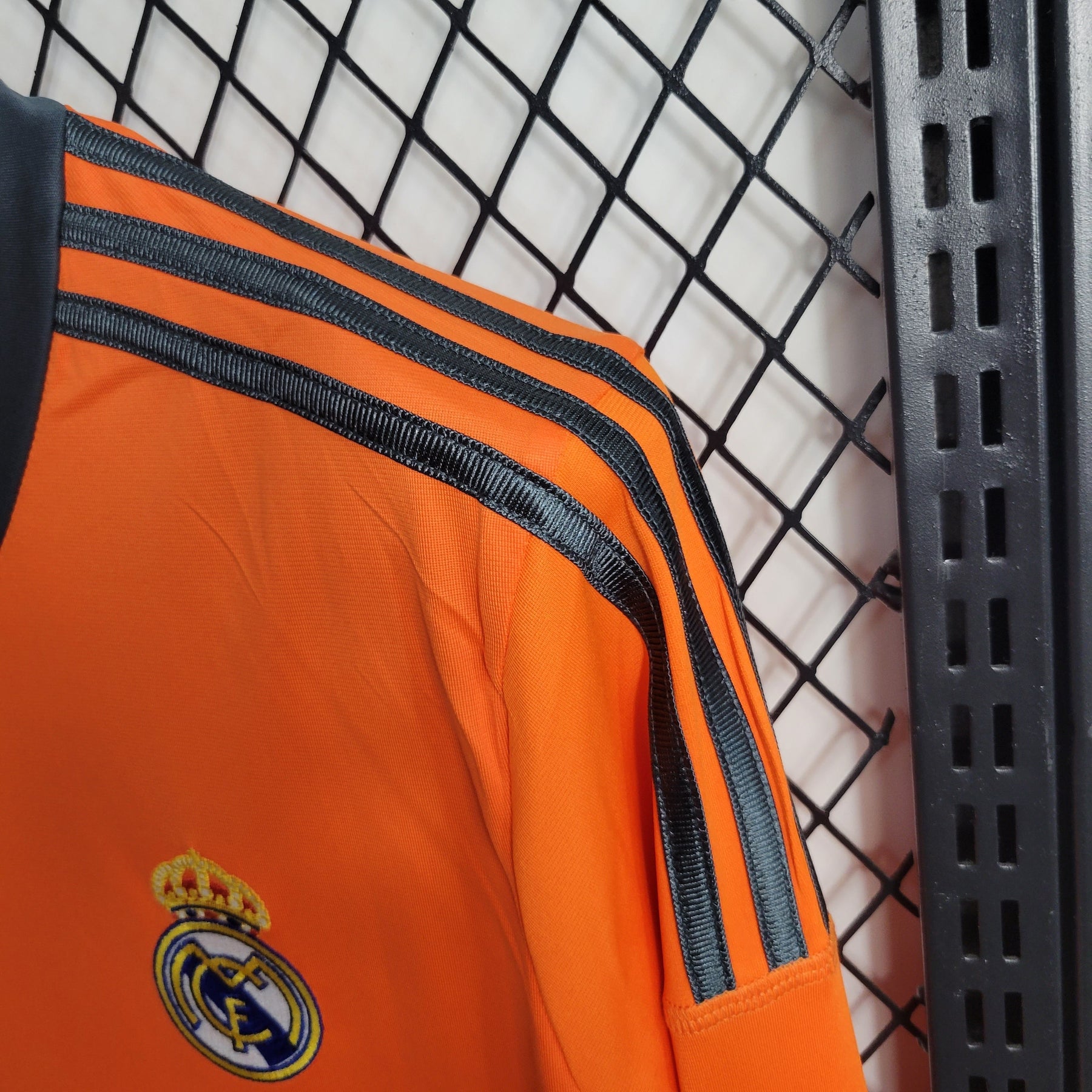 CAMISA REAL MADRID MANGA LONGA RETRÔ AWAY 13/14