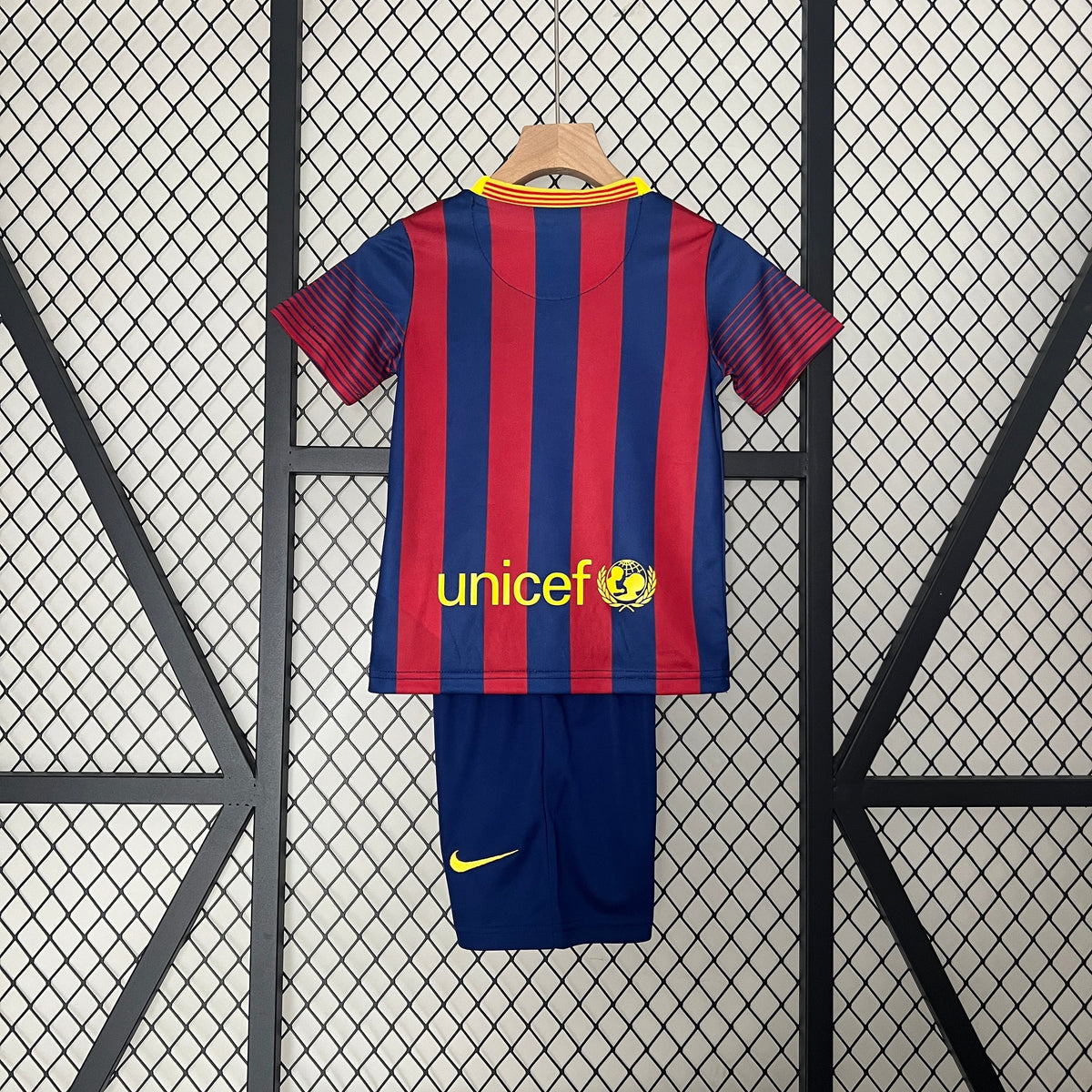 KIT INFANTIL RETRÔ BARCELONA HOME 13/14