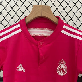 KIT INFANTIL RETRÔ REAL MADRID AWAY 14/15