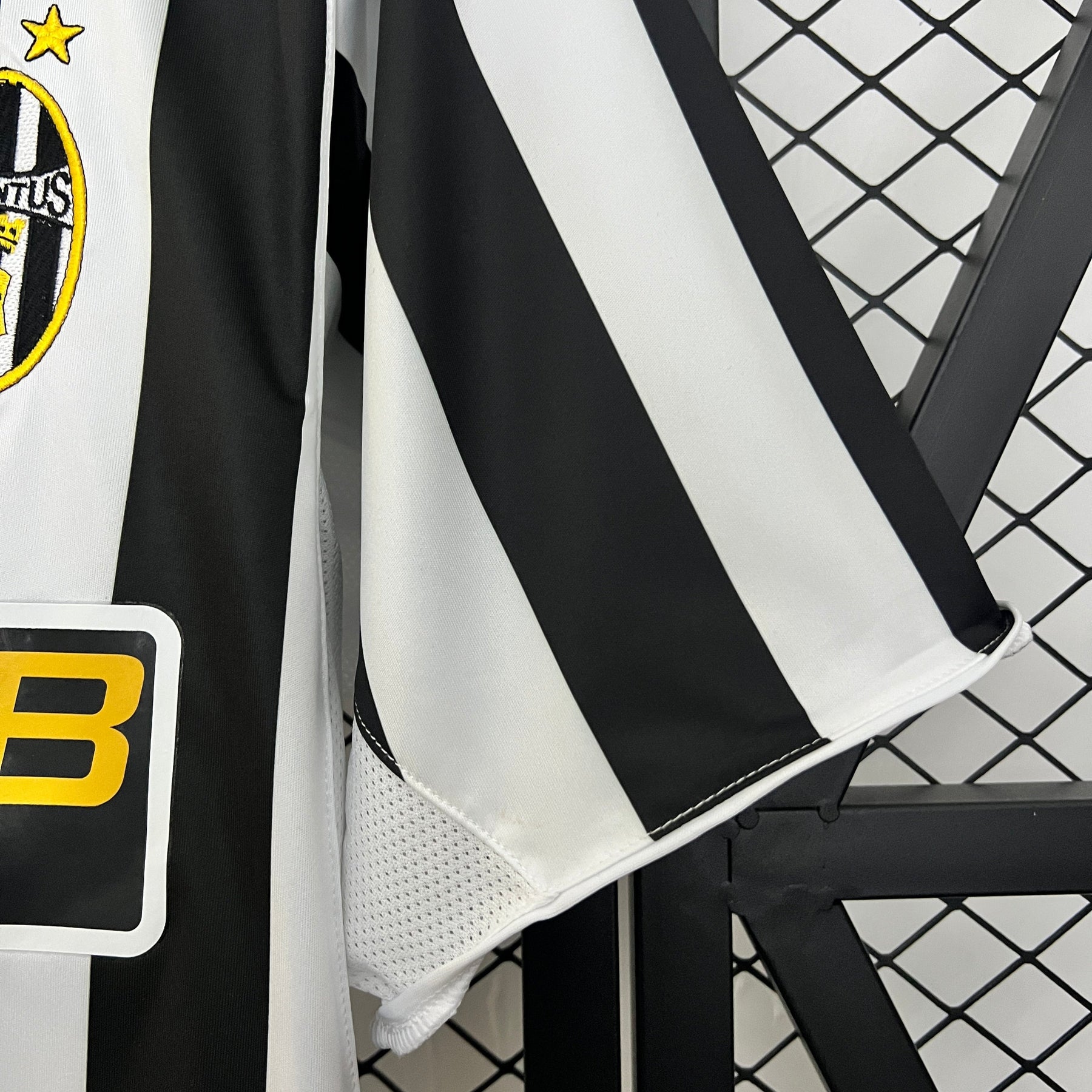 CAMISA JUVENTUS RETRÔ HOME 03/04