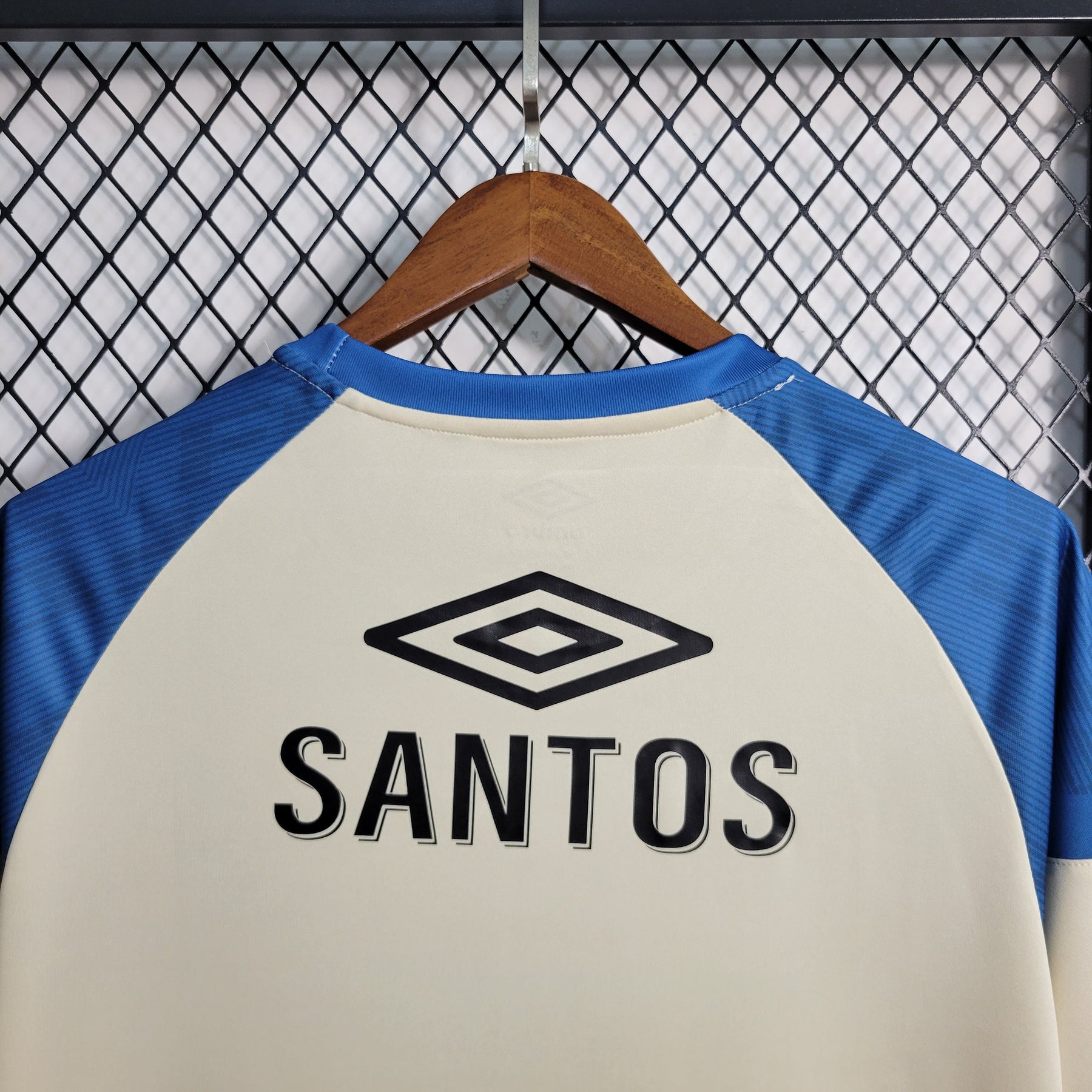 Camisa Santos Treino 23/24 - Umbro Torcedor Masculina - JM sports 