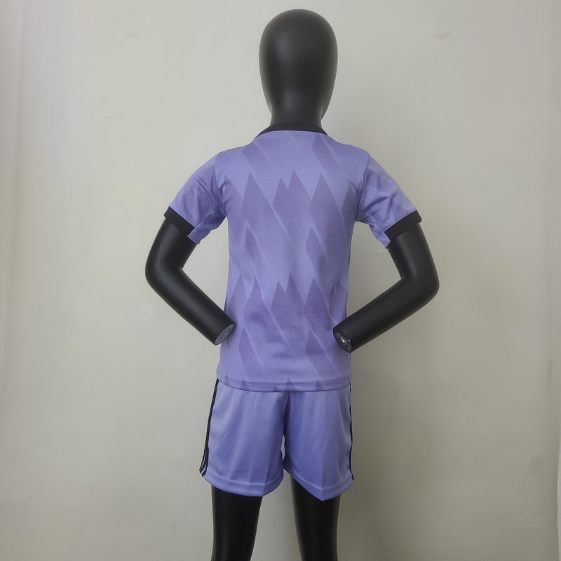 Kit Infantil Real Madrid Reserva 22/23 - JM sports 