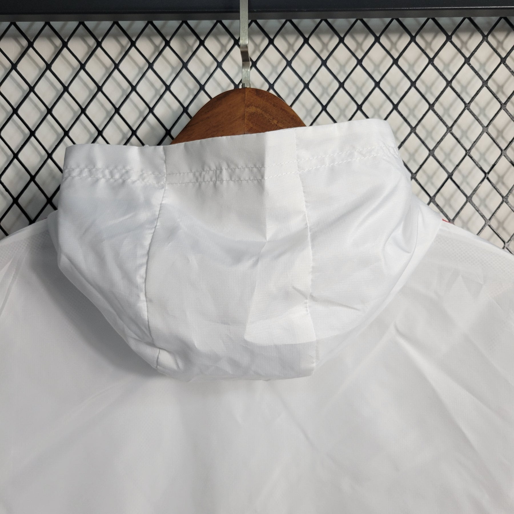 Jaqueta Corta Vento Manchester United 23/24 - Branca - JM sports 