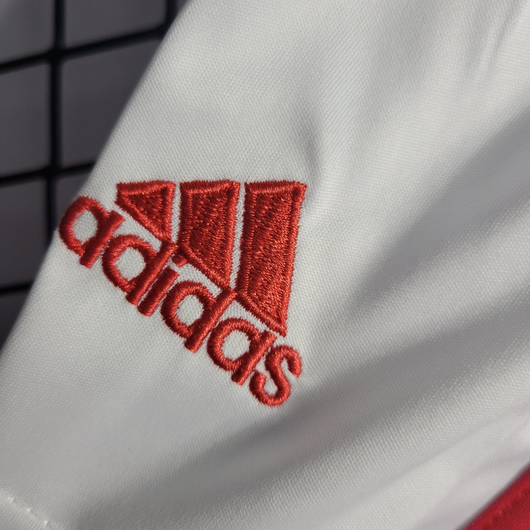 Kit Infantil Benfica Titular 22/23 - JM sports 