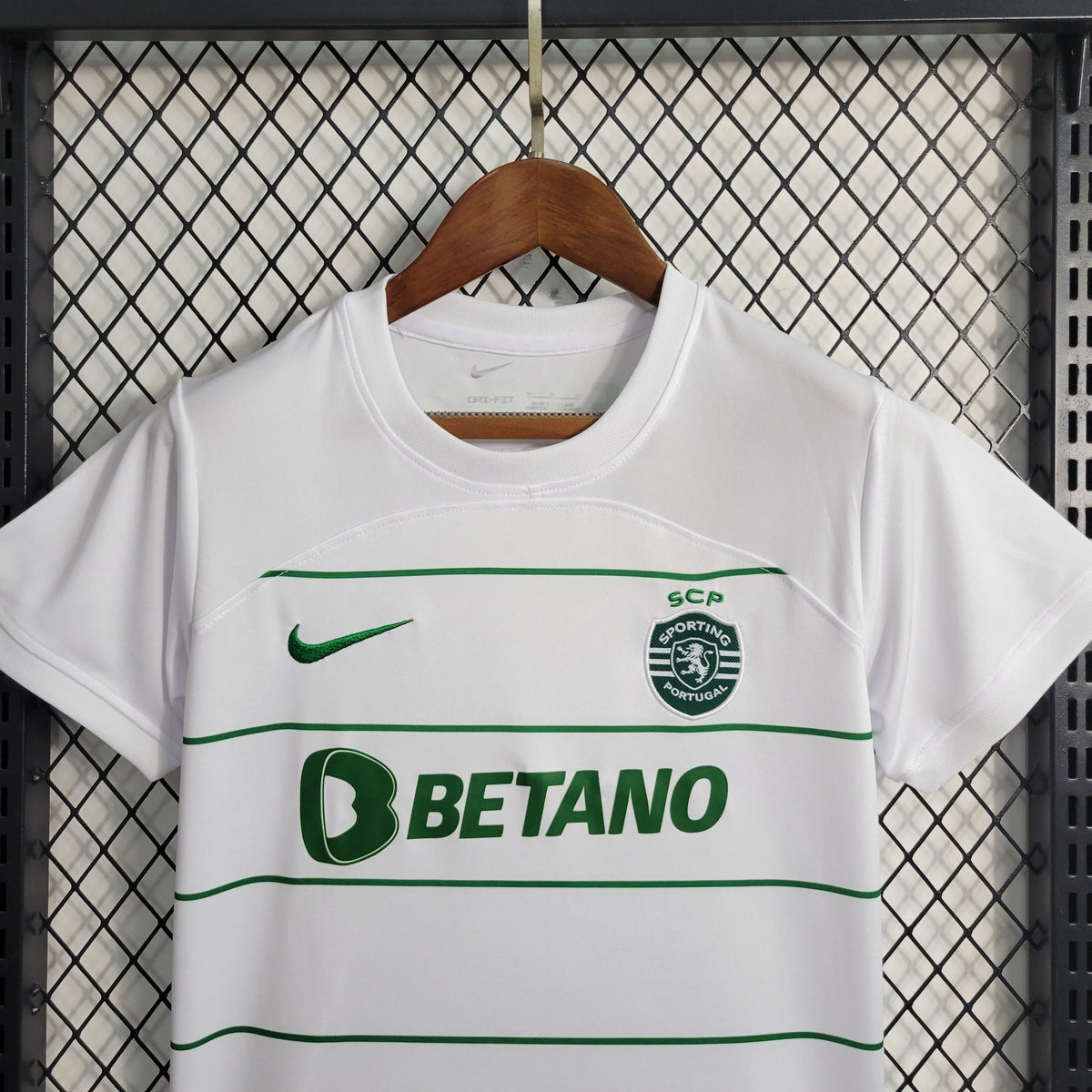 Kit Infantil Sporting Away 23/24 - JM sports 