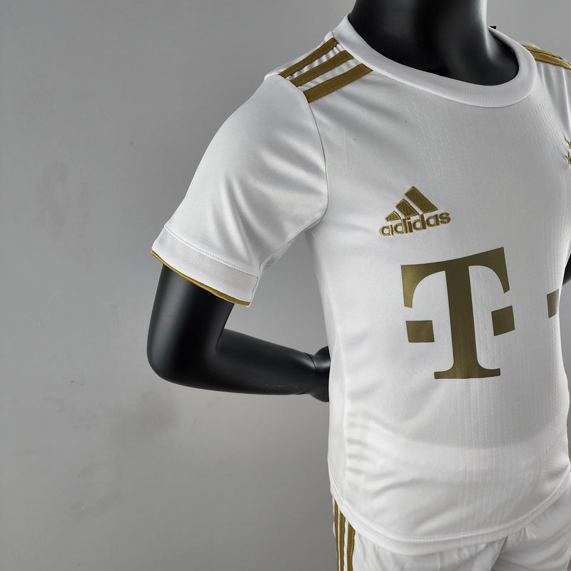 Kit Infantil Bayern Reserva 22/23 - JM sports 
