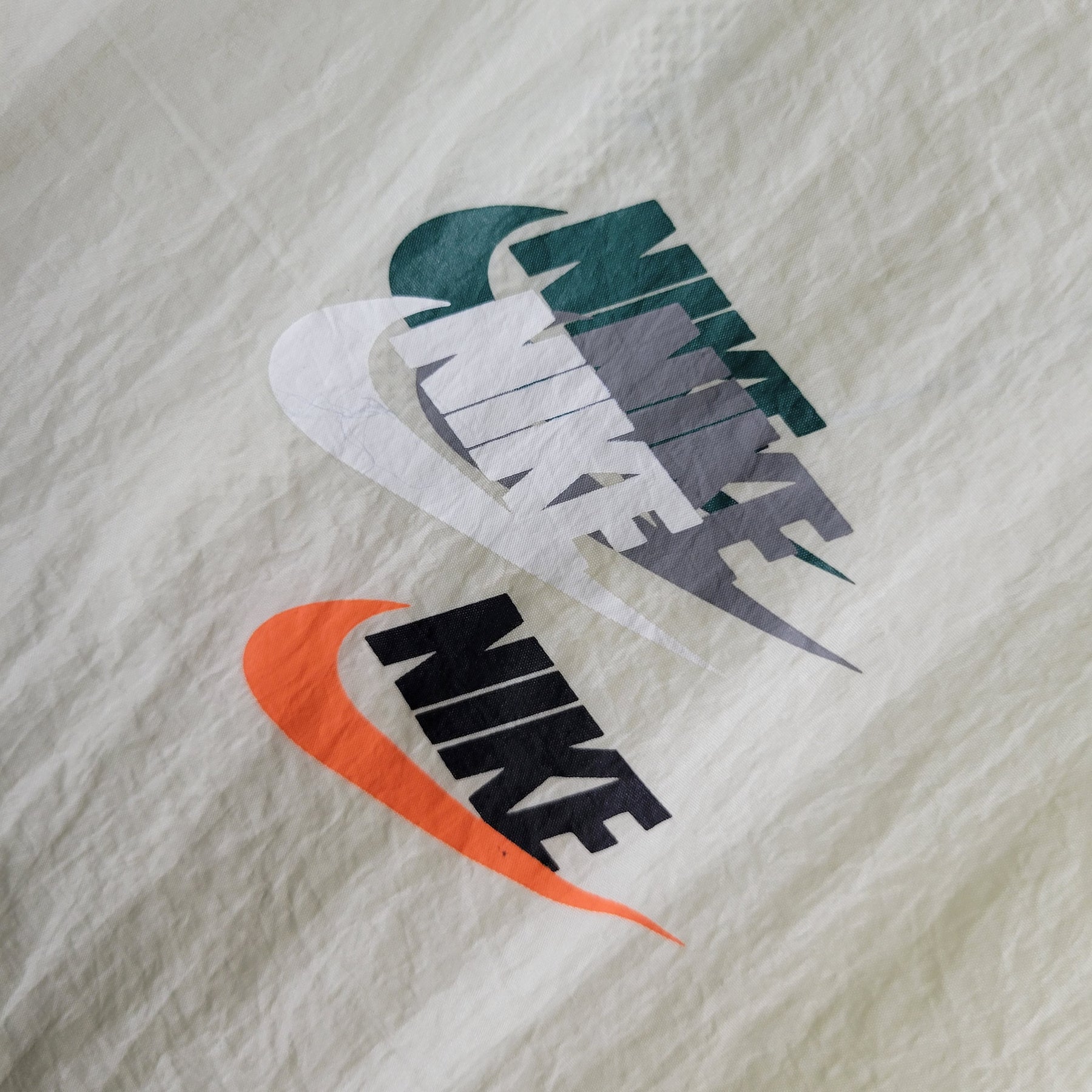 Jaqueta Corta Vento Nike 23/24 - Bege e Azul - JM sports 