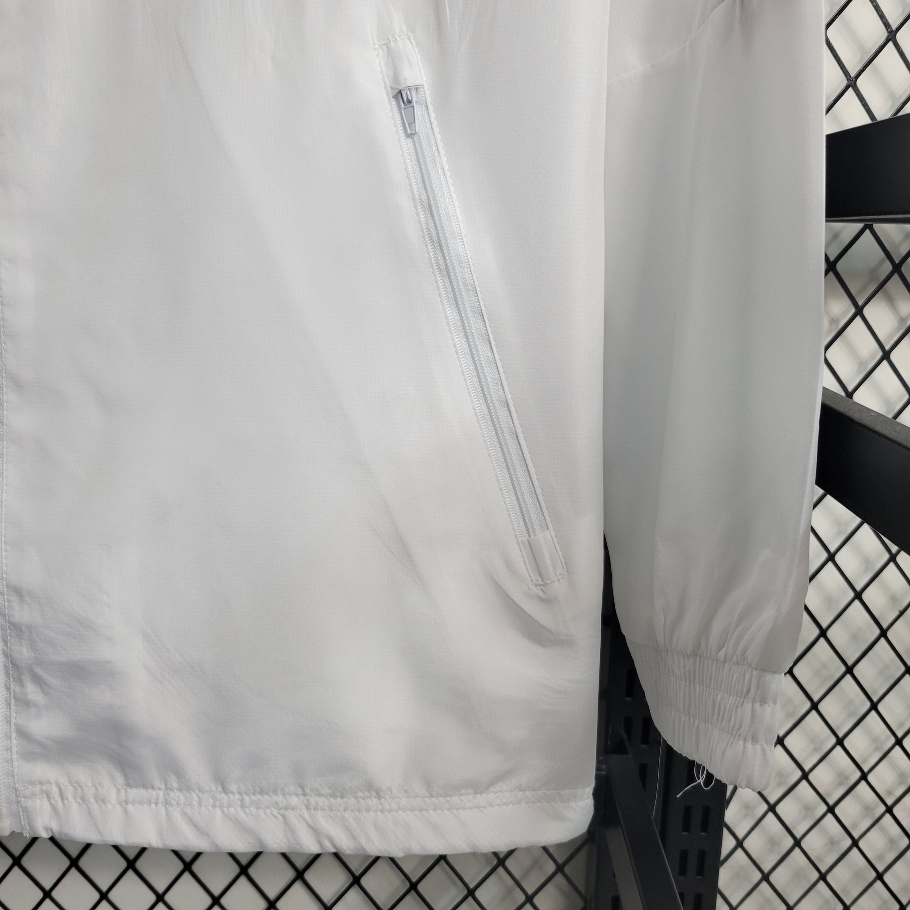 Jaqueta Corta Vento Manchester United 23/24 - Branca - JM sports 