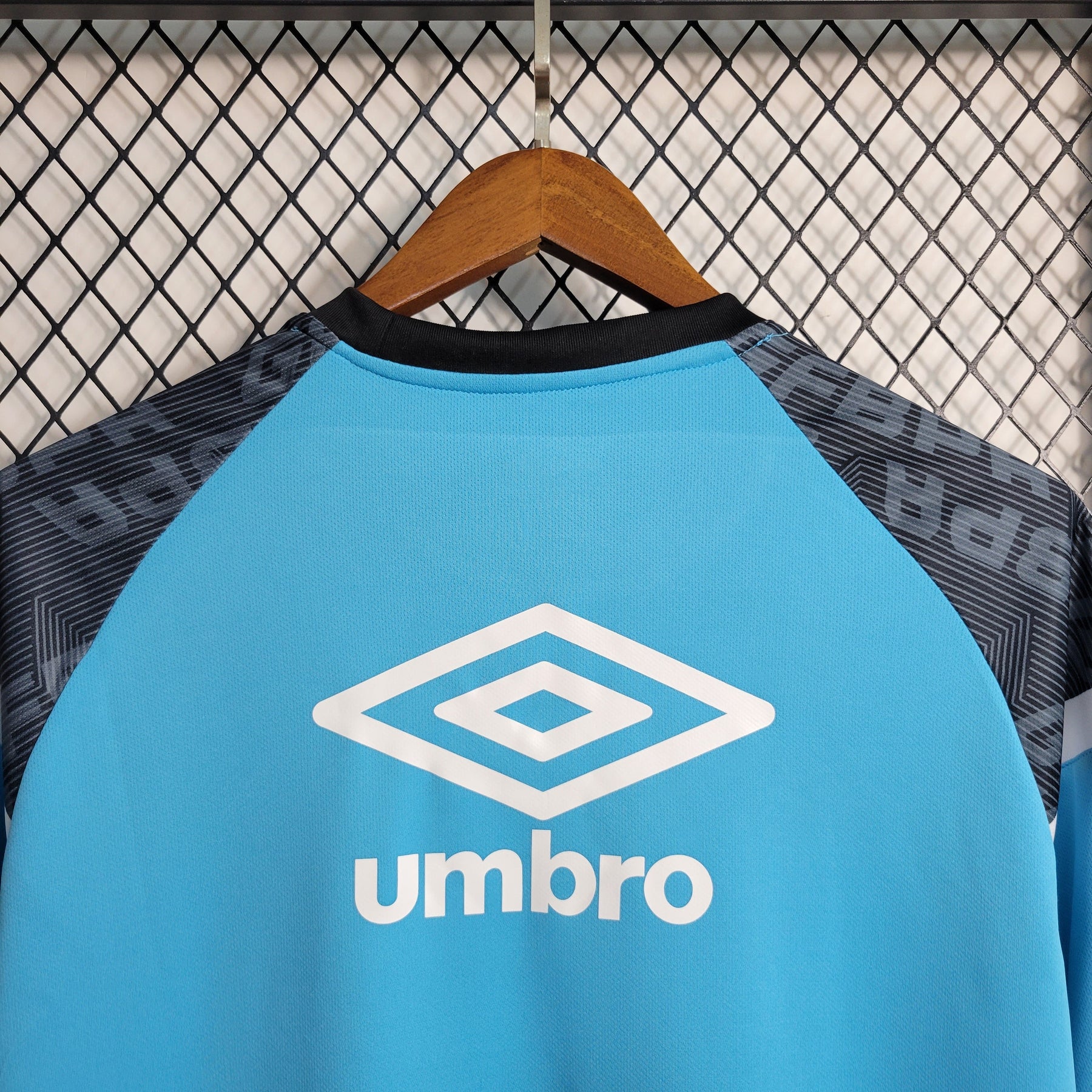 Camisa Grêmio Treino 23/24 - Umbro Torcedor Masculina - JM sports 